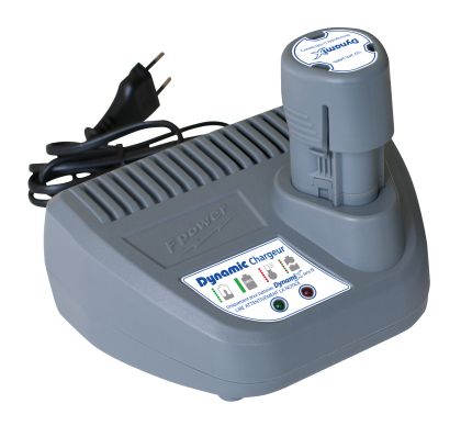 Зареждащо устройство за батерия DYNAMIX NOMAD (AC590)